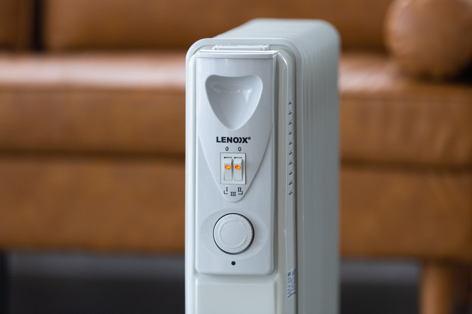 11-Fin Oil Column Heater 2400W w/ 3 Heat Settings & Wheels - VogueDecor.au