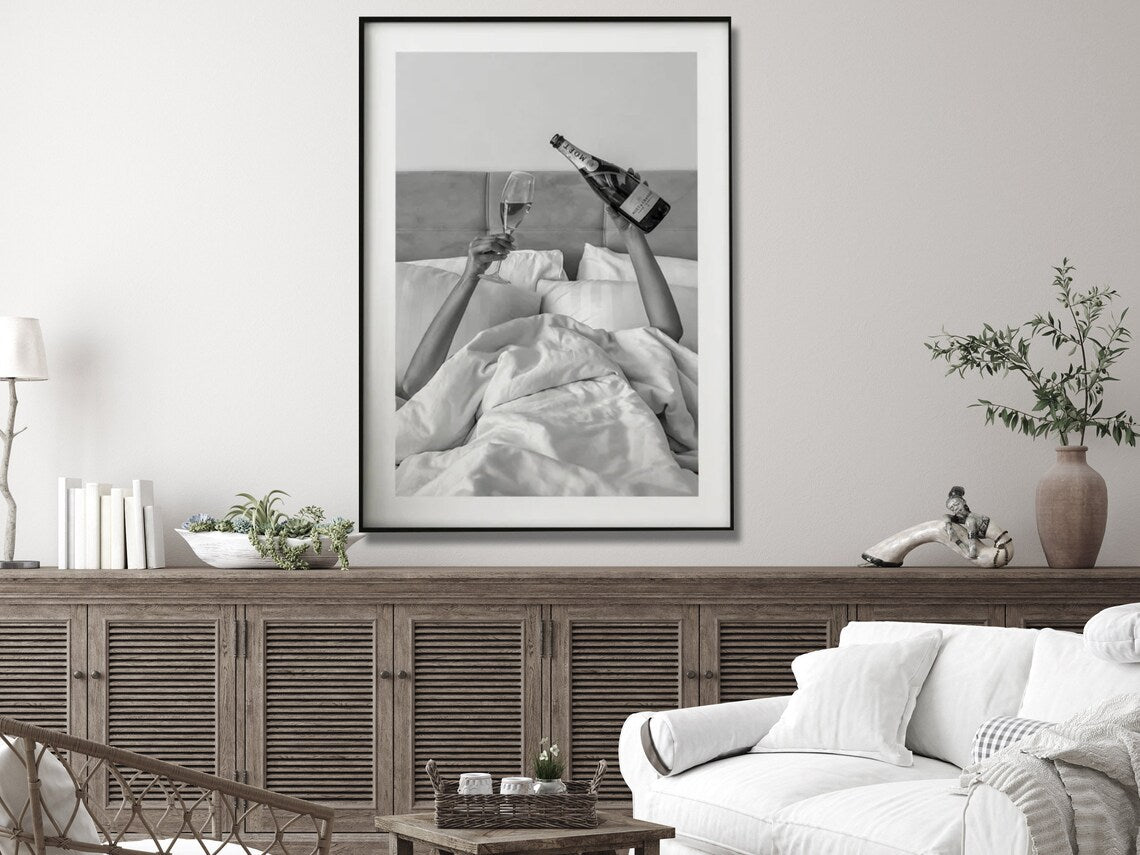 Wall Art 90cmx135cm Vintage Fashion Feminist Picture, Black Frame Canvas - VogueDecor.au