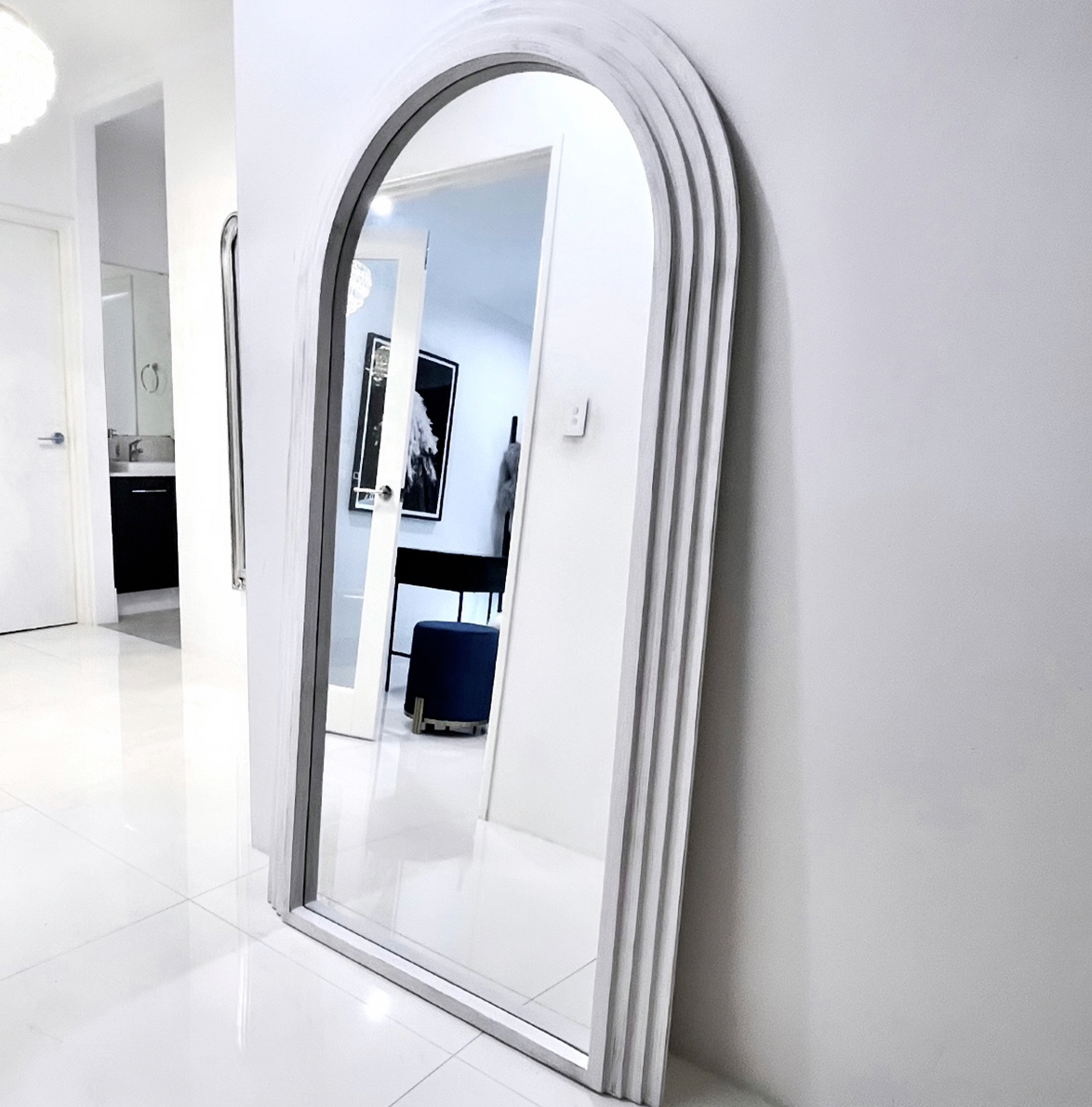 Interior Ave -Sierra Arched Step Mirror - Beach White - Large Full Length Mirror - VogueDecor.au