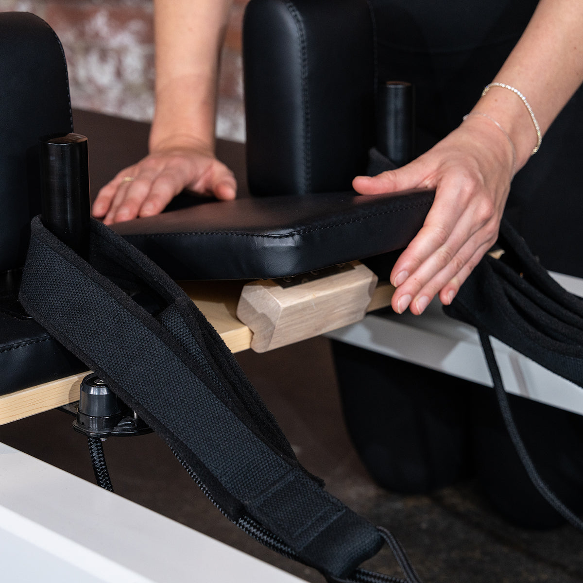 Lifespan Fitness Contour Pro Studio Aluminium Reformer Pilates Bed Set - VogueDecor.au