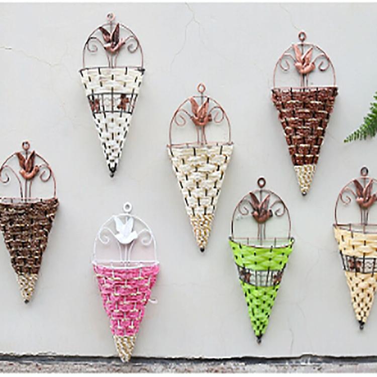 Rustic Hanging Rattan Vase for Farmhouse Decor - VogueDecor.au