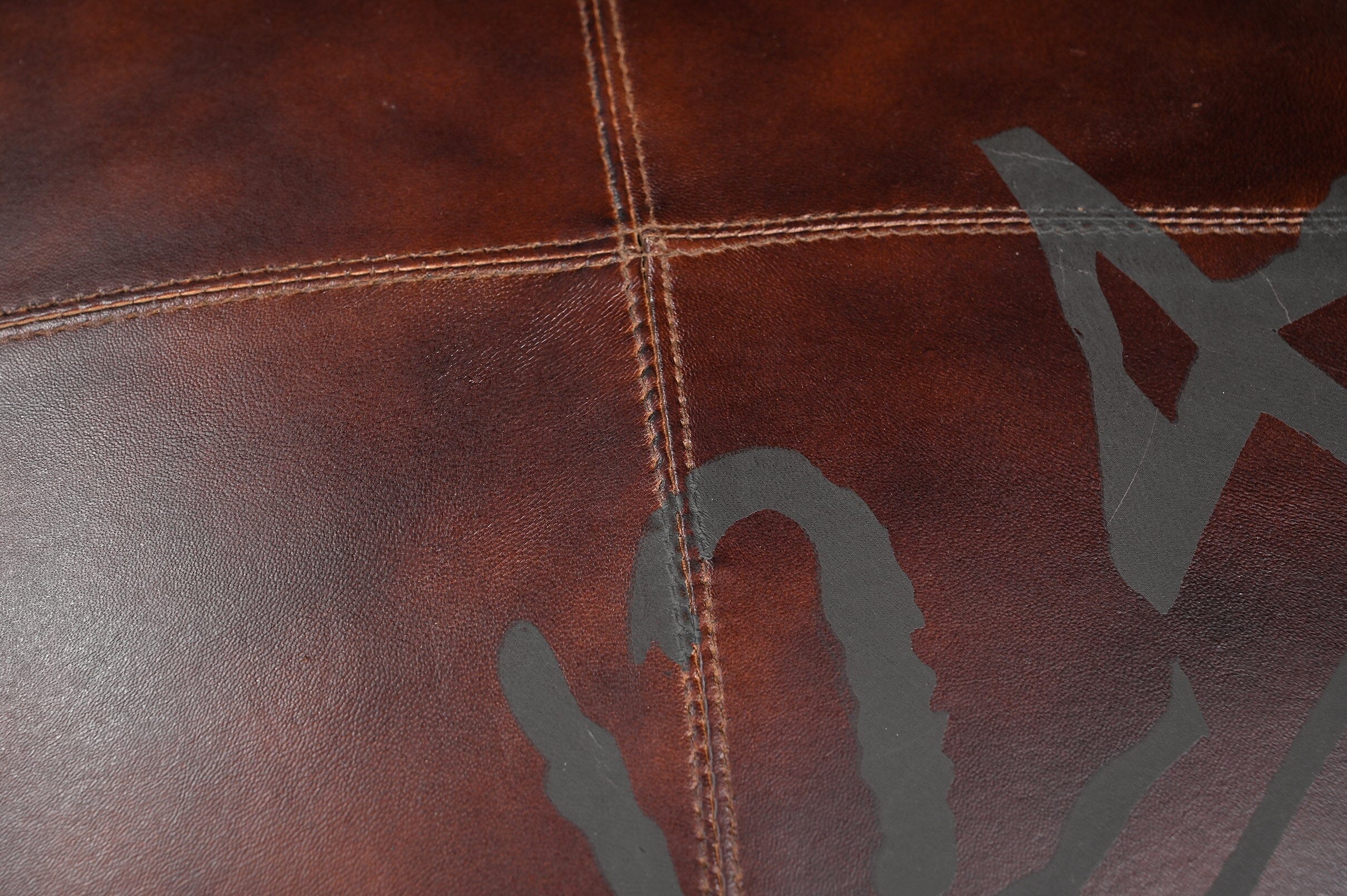 VINTAGE ROUND OTTOMAN - VogueDecor.au